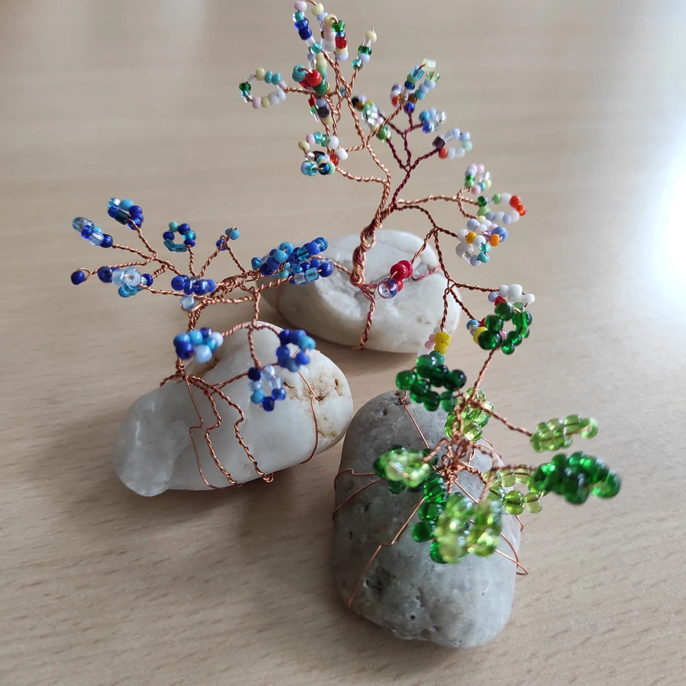 Workshop DRÁTOVANÝ STROMEČEK S KORÁLKY