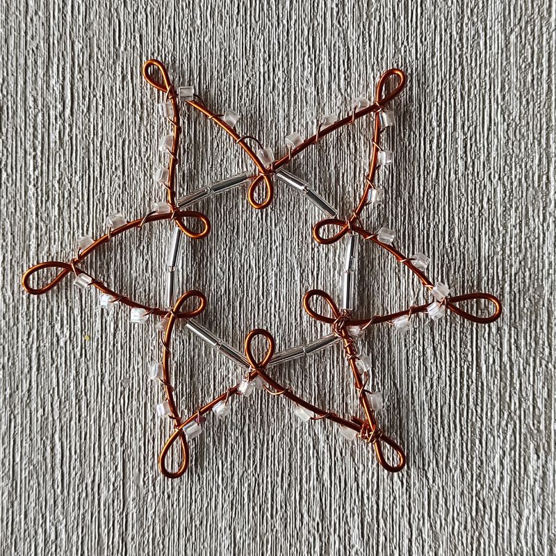 Workshop - DRÁTOVANÉ VÁNOČNÍ OZDOBY